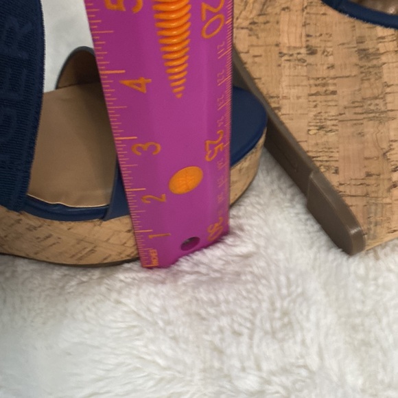 Tommy Hilfiger Kezno Cork Wedge Heel Sandals Size 10M NWOT. - Picture 9 of 10